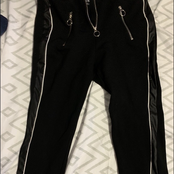 Black legging , leather strip - Picture 1 of 1